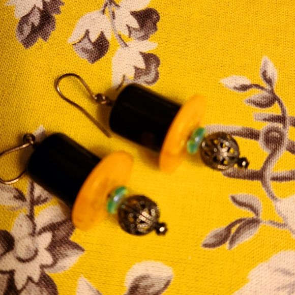 COPY - Hand crafted Earrings - Picture 3 of 5